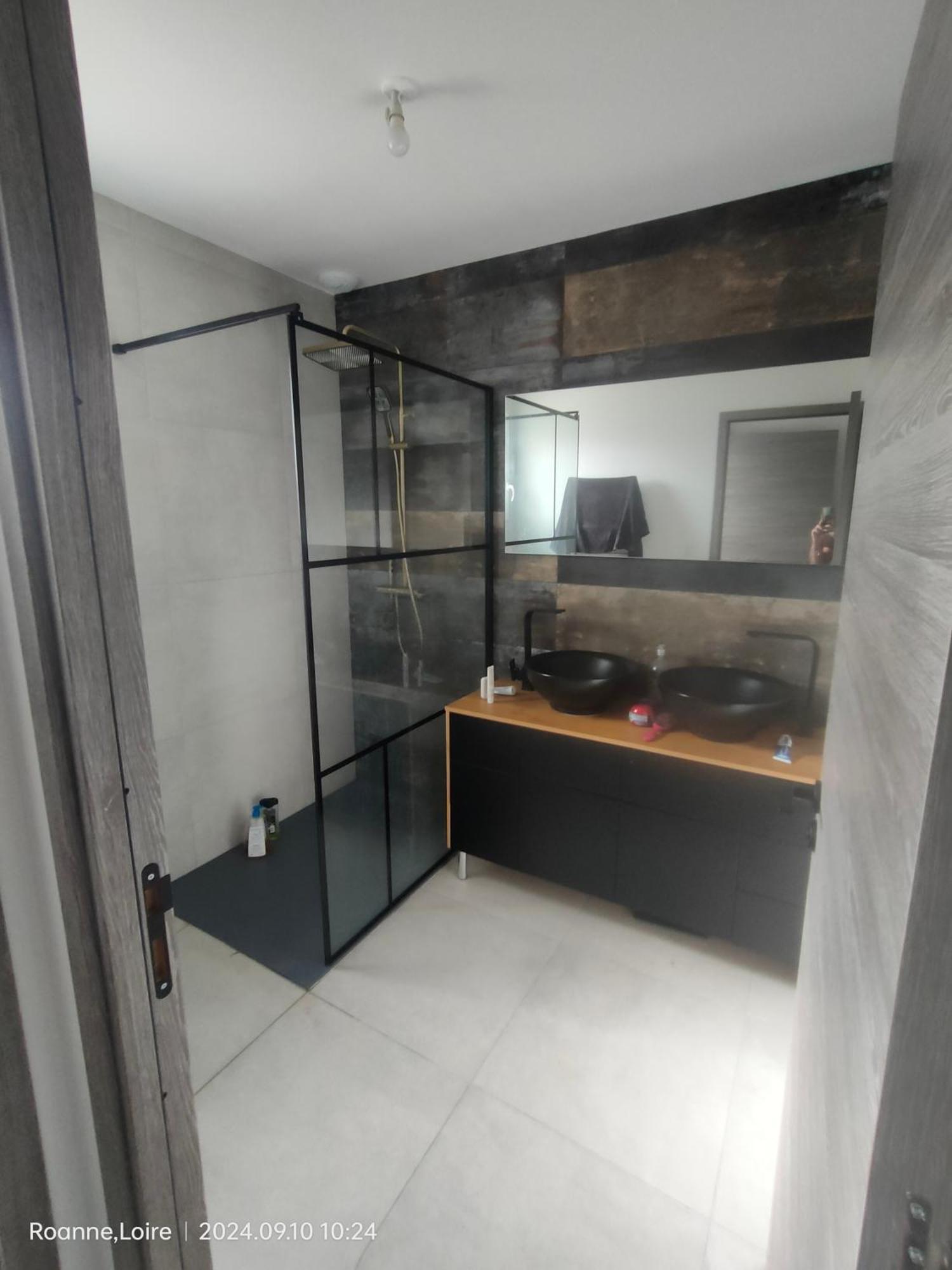 Chambre Dans Maison Plain-Pied Moderne Roanne Exterior foto